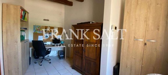 3 bedrooms House in Lija, Malta No. 10235 15