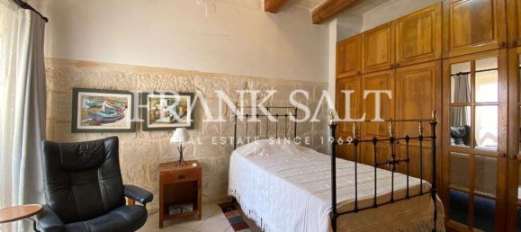 3 bedrooms House in Lija, Malta No. 10235 17