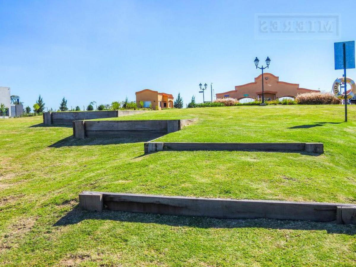  Land in Tigre, Argentina No. 116334