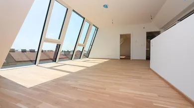 Квартира с 2 комнатами в Рудольфсхайм-Фунфхаус, Австрия № 217256