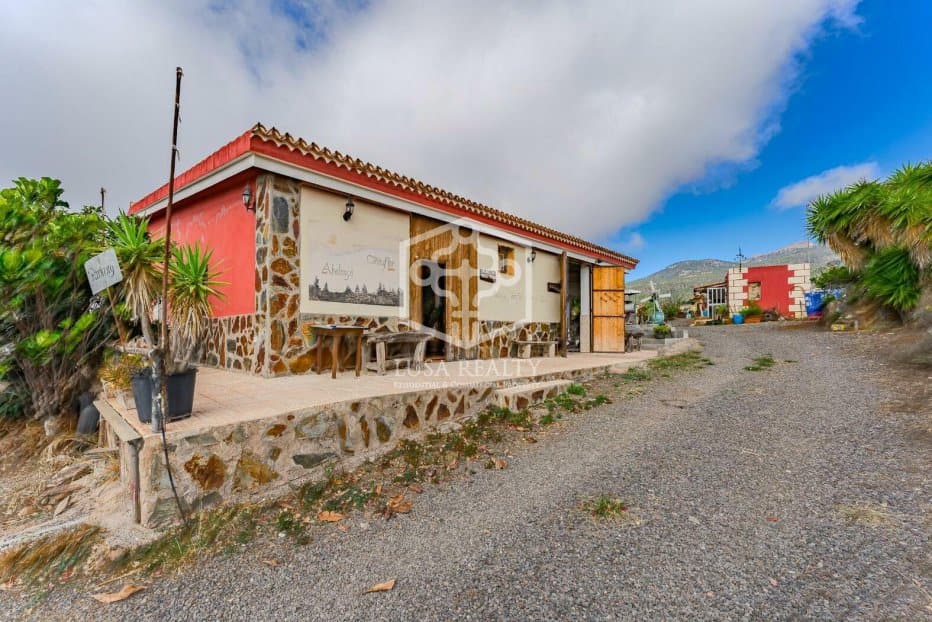 3 bedrooms Villa in Vilaflor, Spain No. 11408