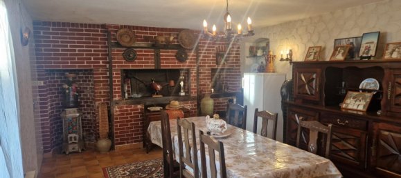 3 bedrooms House in Fleuriel, France No. 200185 2