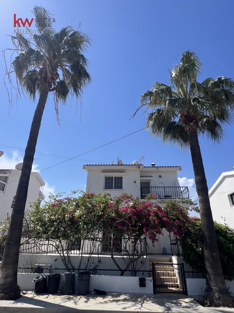 5 bedrooms Villa for rent in Oroklini, Larnaka, Cyprus № 175016