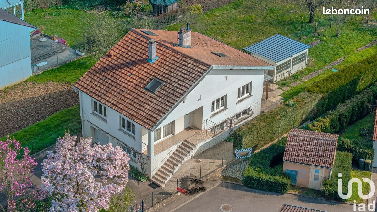 4 bedrooms House in Woippy, France No. 240502