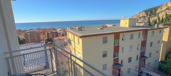 Apartamento de 5 dormitorios en Finale Ligure, Italy No. 363135 7