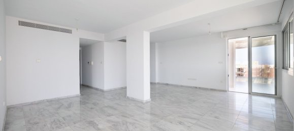 Apartamento de 4 dormitorios en Larnaca, Cyprus No. 23102 6