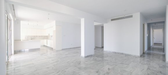 Apartamento de 4 dormitorios en Larnaca, Cyprus No. 23102 4