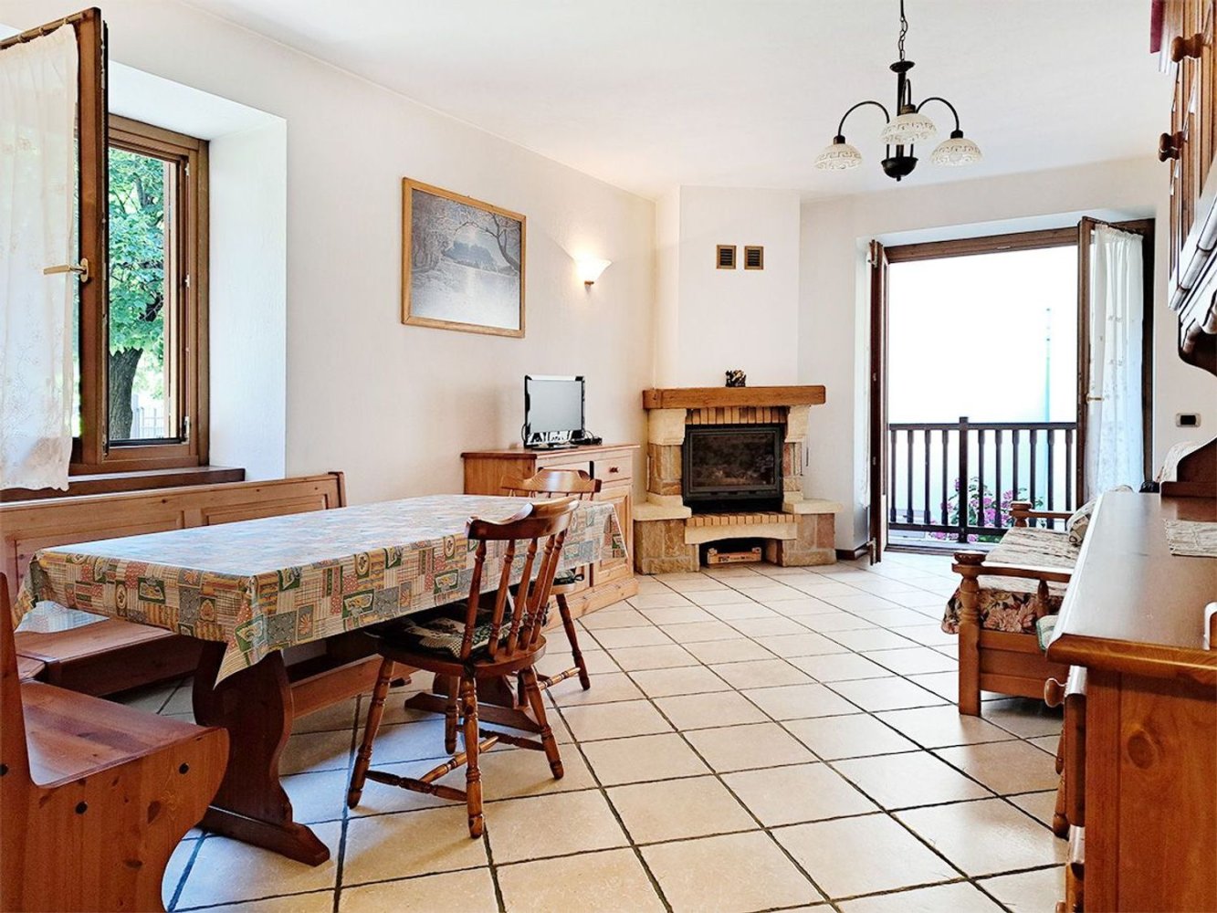 Dúplex de 3 dormitorios en Morgex, Italy No. 334394