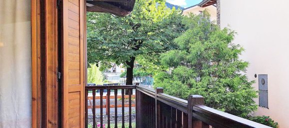 Dúplex de 3 dormitorios en Morgex, Italy No. 334394 4