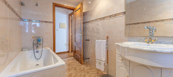 4 غرف نوم منزل في Seixal, Portugal رقم 22537 37