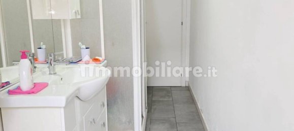 1 bedroom Apartment in Turin, Italy No. 337383 11