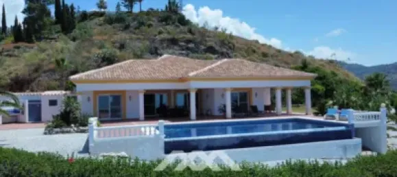 3 bedrooms Villa in Algarrobo, Spain No. 57198 2