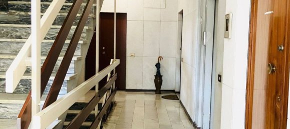 3 rooms Apartment in Carrara, Italy No. 202238 13