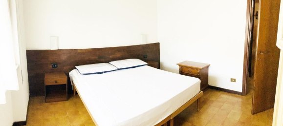 3 rooms Apartment in Carrara, Italy No. 202238 16