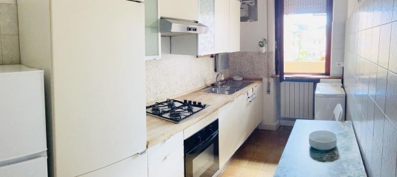 3 rooms Apartment in Carrara, Italy No. 202238 2