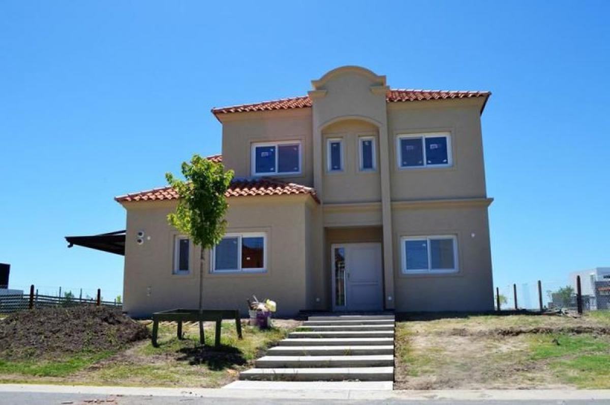 3 bedrooms Farm in Tigre, Argentina No. 45794