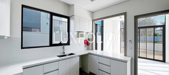 5 bedrooms Villa in Al Furjan, UAE No. 100753 19