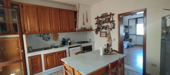 4 chambres Appartement à Livorno, Italy No. 372379 5