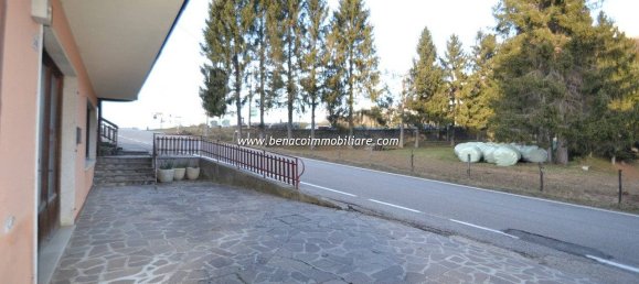 Imóvel comercial de 2 divisões em San Zeno di Montagna, Italy N.º 179116 11