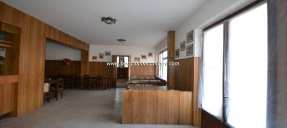 Imóvel comercial de 2 divisões em San Zeno di Montagna, Italy N.º 179116 6