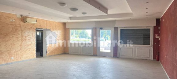 5 rooms Commercial property in Mira, Italy No. 225219 3