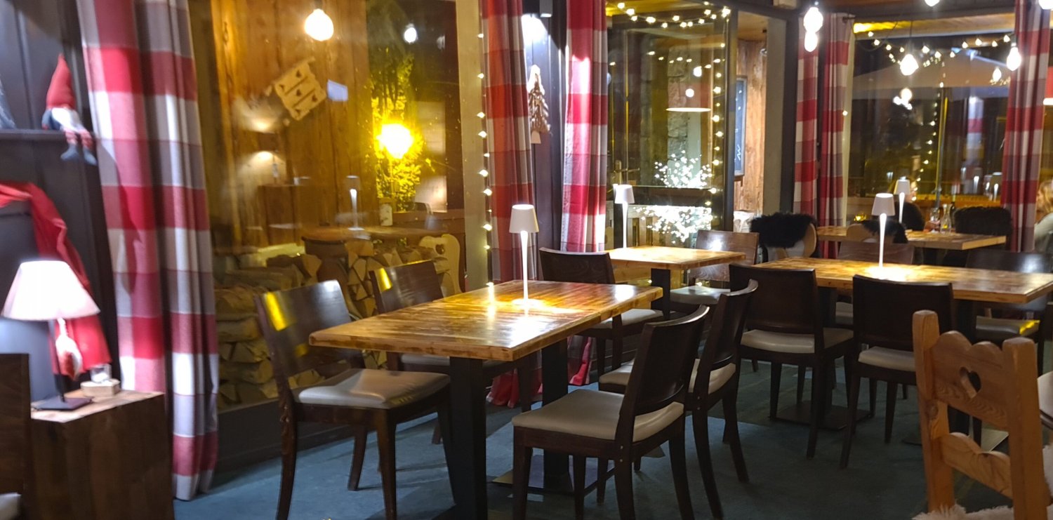  عقار تجاري في Plagne, France رقم 204685