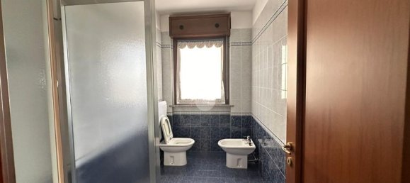 1 Schlafzimmer Wohnung in Collegno, Italy, Nr. 52358 4