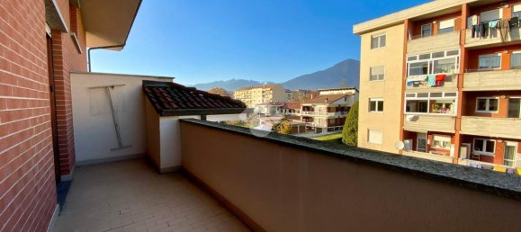 5 rooms Apartment in Castellamonte, Italy No. 25143 7