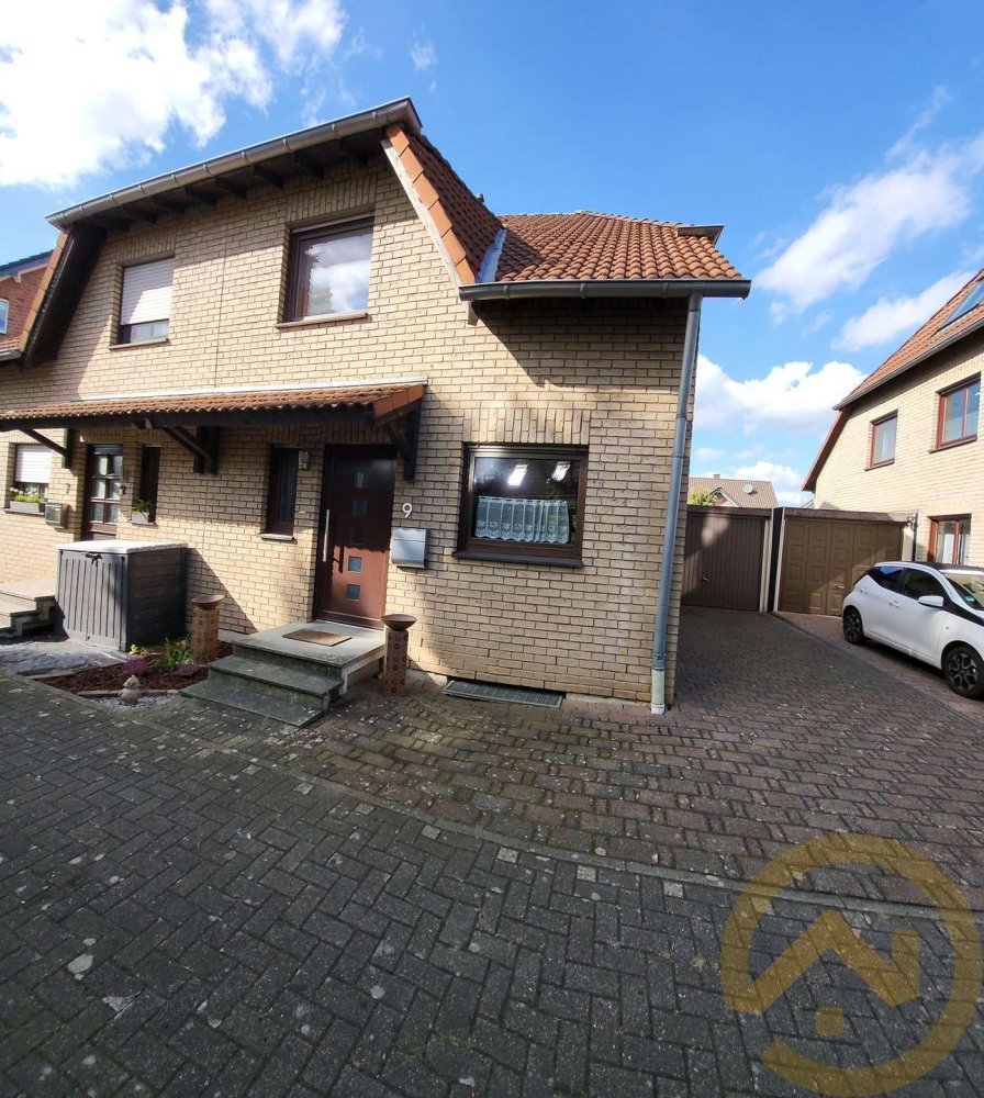 3 bedrooms Townhouse in Wesel, Germany No. 121874