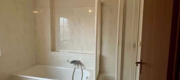 3 bedrooms Townhouse in Wesel, Germany No. 121874 19