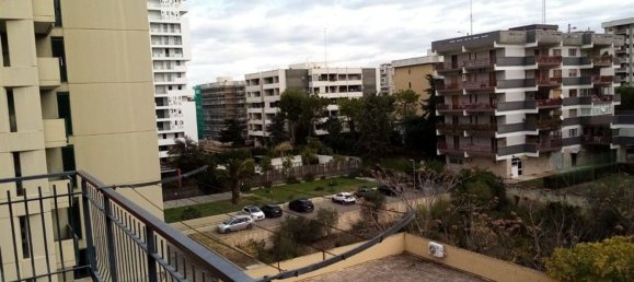 Apartamento de 4 divisões em Bari, Italy N.º 31662 26