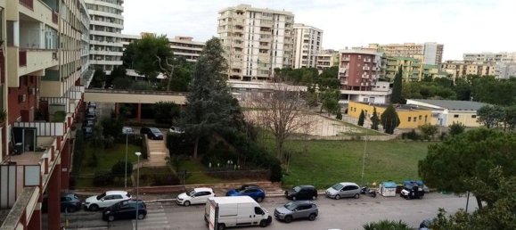 Apartamento de 4 divisões em Bari, Italy N.º 31662 22