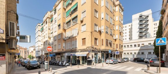 4 bedrooms Apartment in Granada, Spain No. 135438 22