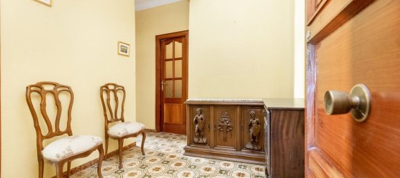 4 bedrooms Apartment in Granada, Spain No. 135438 3