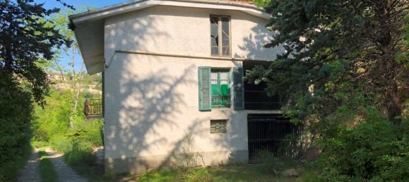 4 bedrooms House in Loazzolo, Italy No. 65712 4