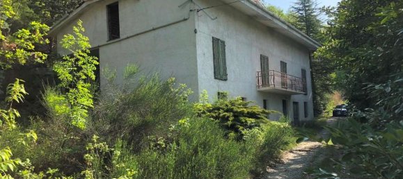 4 bedrooms House in Loazzolo, Italy No. 65712 8