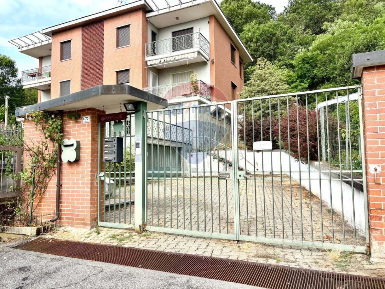 10 bedrooms House in Vallo Torinese, Italy No. 315075