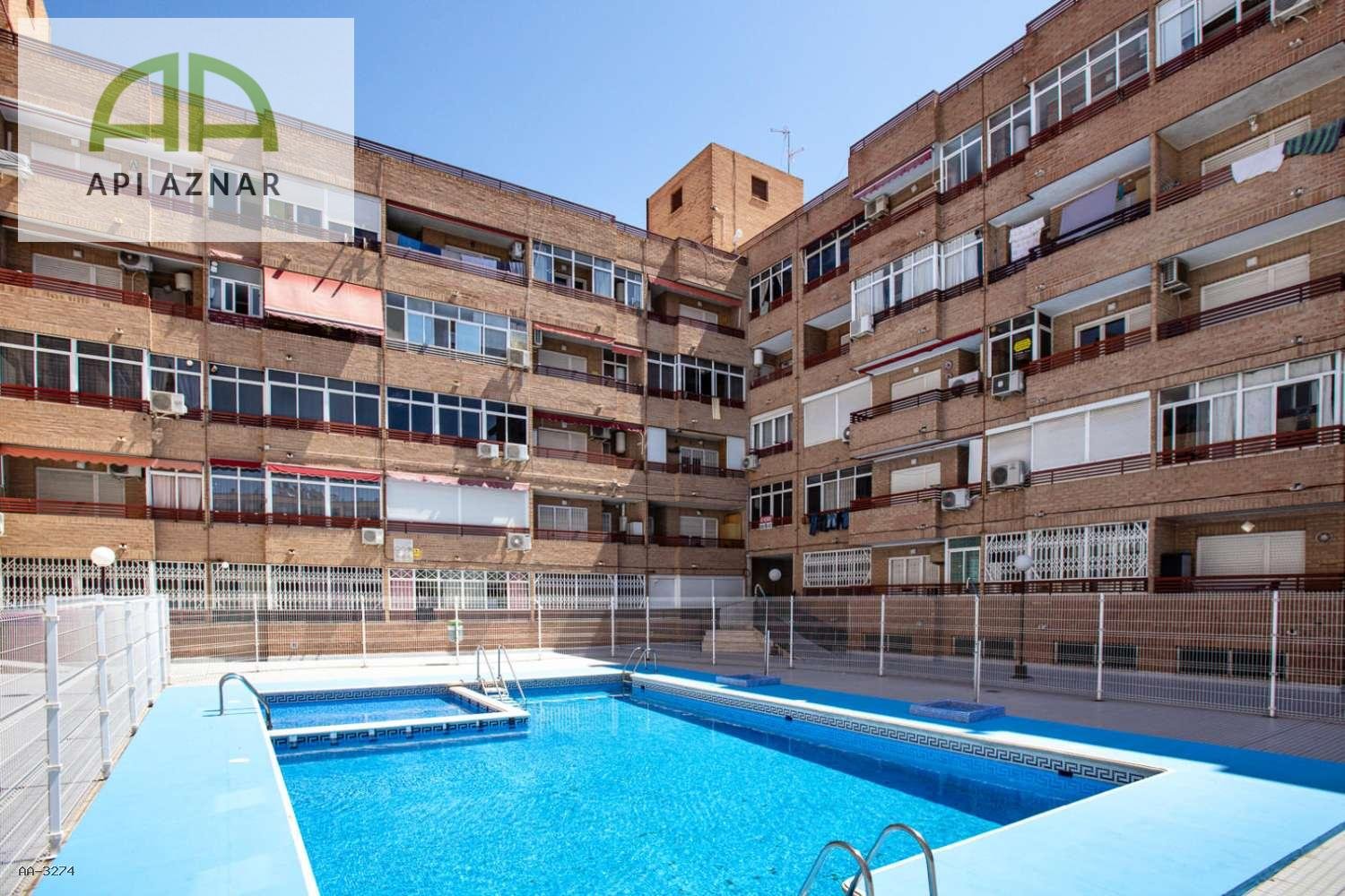 Квартира с 1 спальней в Торревьеха, Испания № 243578