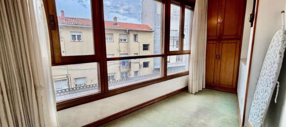 Apartamento de 3 dormitorios en Santander, Spain No. 155146 16