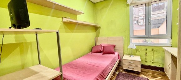 Apartamento de 3 dormitorios en Santander, Spain No. 155146 34