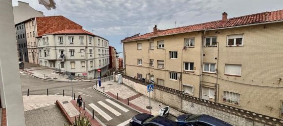 Apartamento de 3 dormitorios en Santander, Spain No. 155146 42