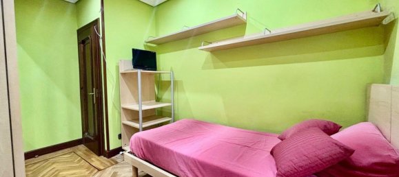 Apartamento de 3 dormitorios en Santander, Spain No. 155146 33