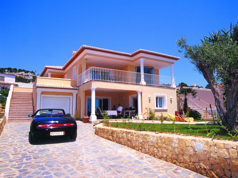 4 bedrooms Villa in Moraira, Spain No. 282730