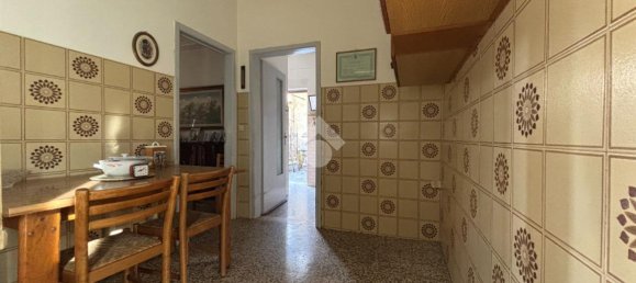 Дом с 4 комнатами в Ордзинуови, Италия № 230956 11