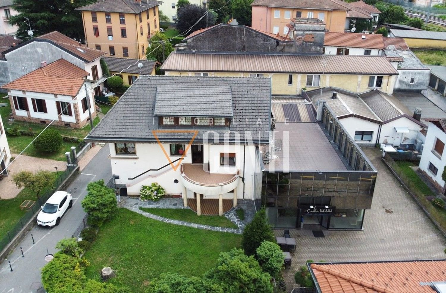 10 bedrooms Villa in Porto Ceresio, Italy No. 361244