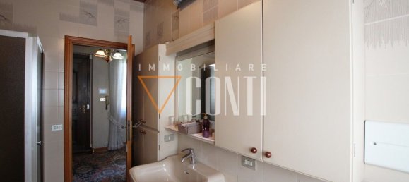 10 bedrooms Villa in Porto Ceresio, Italy No. 361244 10