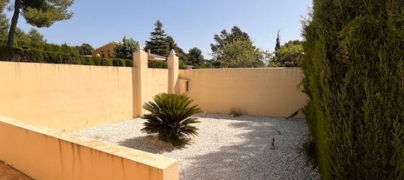 5 bedrooms Villa in Turis, Spain No. 70051 3