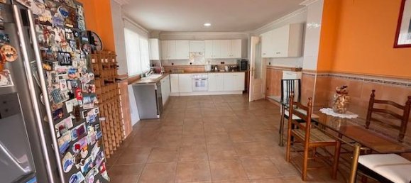 5 bedrooms Villa in Turis, Spain No. 70051 35