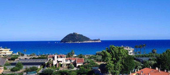 3 rooms Apartment in Albenga, Italy No. 149935 35
