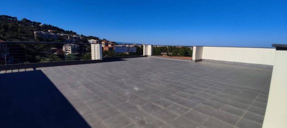 3 rooms Apartment in Albenga, Italy No. 149935 5